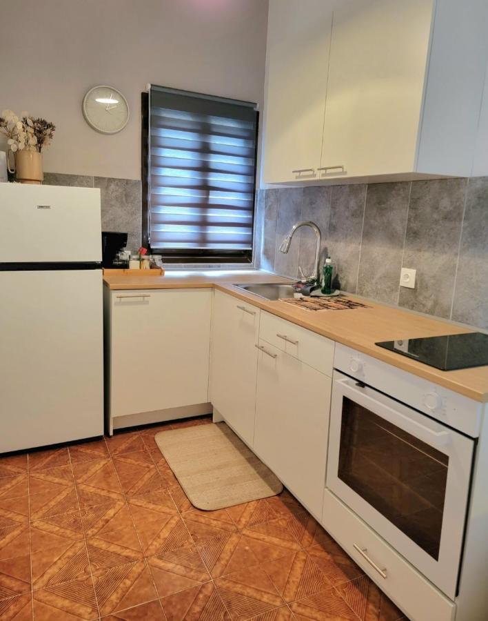 Ayerina Ground Floor Apartment أريلاز المظهر الخارجي الصورة
